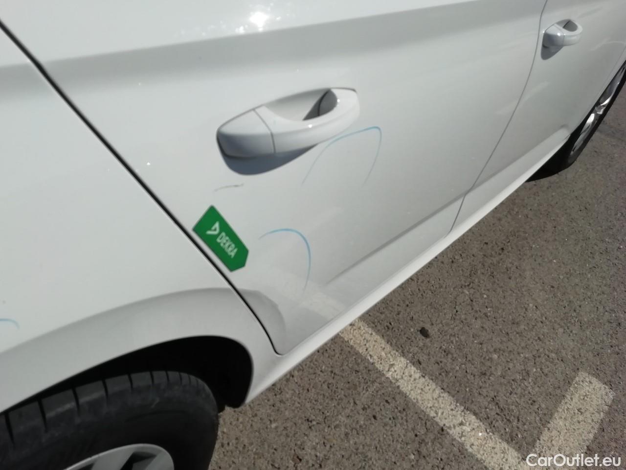 Skoda  KAMIQ SKODA  1.0 TSI 81kW (110CV) DSG Ambition (CX) #25