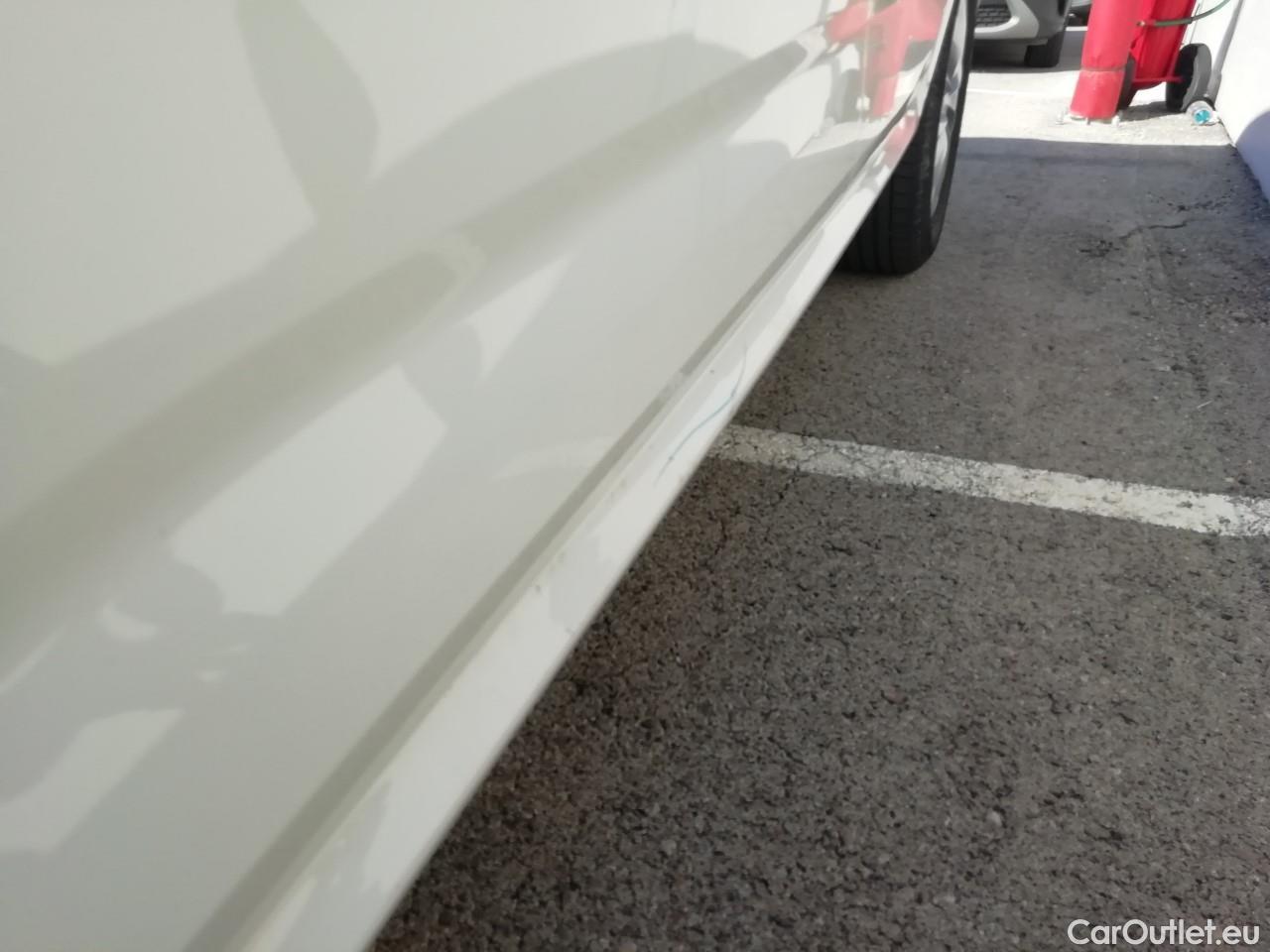  Skoda  KAMIQ SKODA  1.0 TSI 81kW (110CV) DSG Ambition (CX) #15