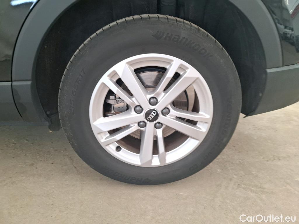  Audi  Q3  45 TFSI e Business Line 1.4 TFSI 245CV BVA6 E6d #15