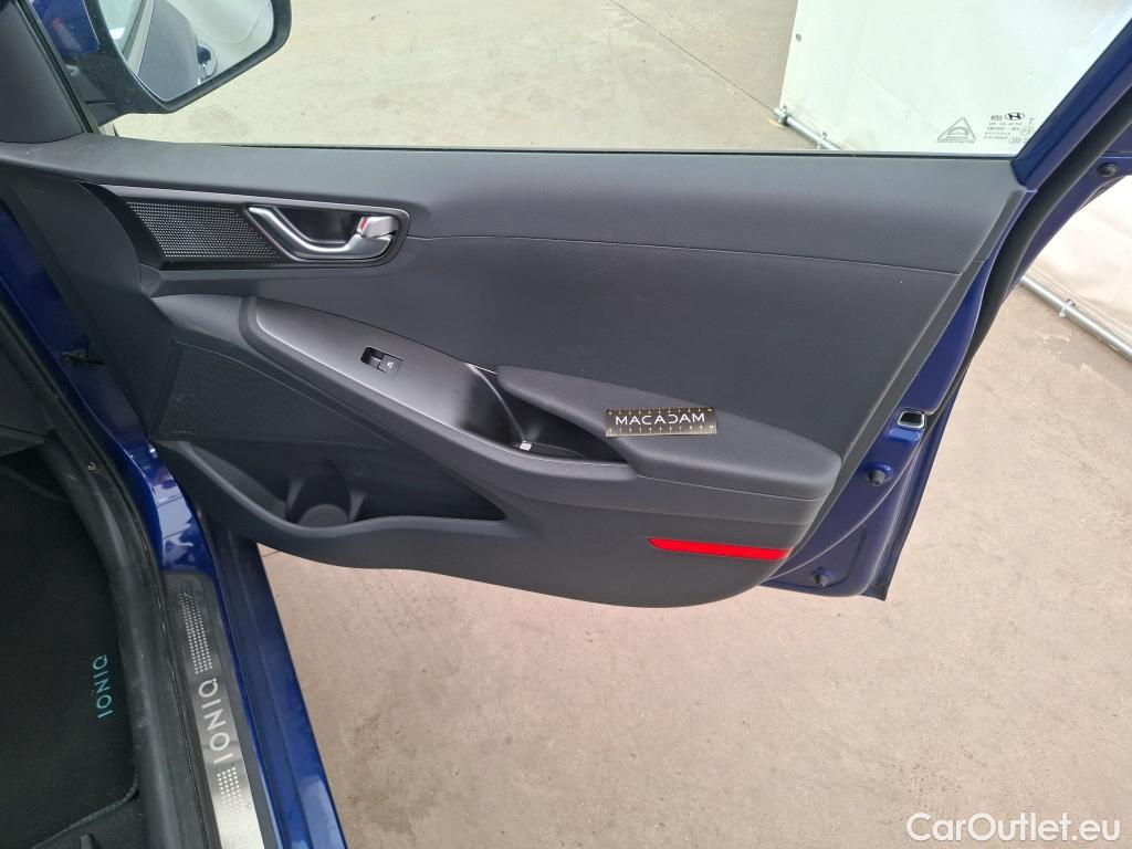  Hyundai   Ioniq HYUNDAI / 2019 / 5P / Berline Hybrid Creative #31