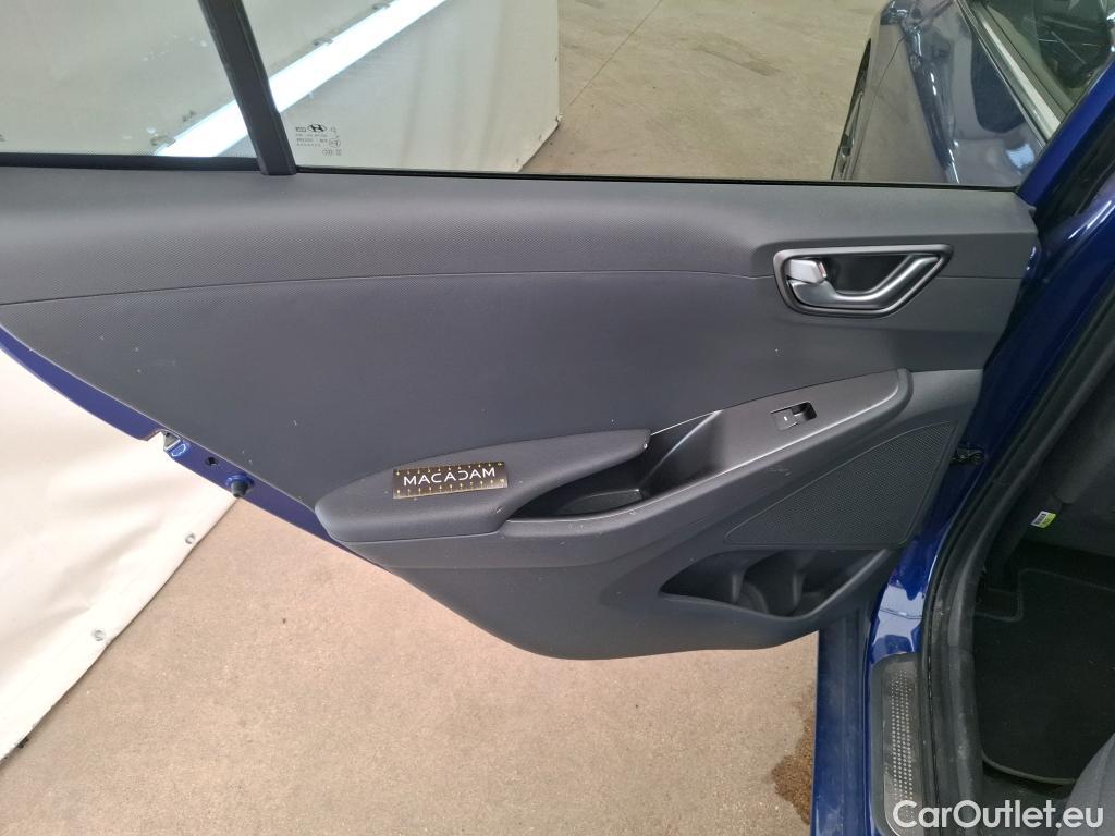  Hyundai   Ioniq HYUNDAI / 2019 / 5P / Berline Hybrid Creative #26