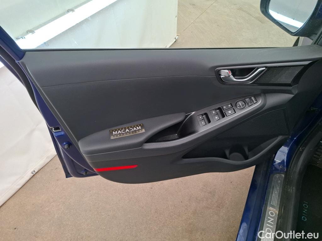  Hyundai   Ioniq HYUNDAI / 2019 / 5P / Berline Hybrid Creative #22