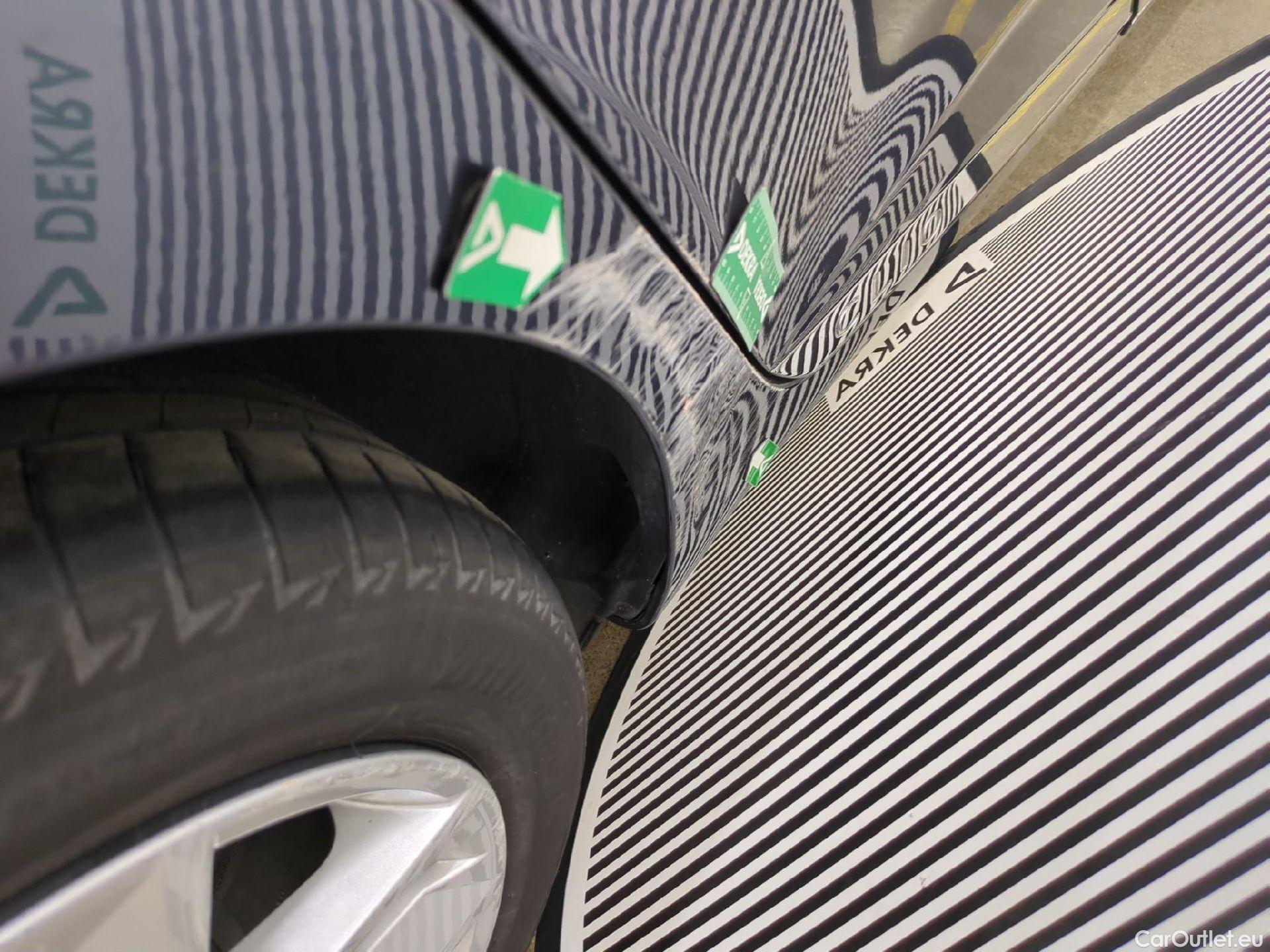  Renault  Clio  V Business 1.6 E-TECH Hybrid 140CV BVA6 E6d #6
