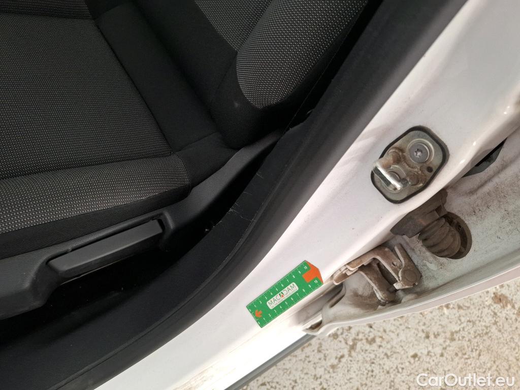  Citroen  C3 CITROEN  Société / 2016 / 5P / Berline PureTech 82 S&S BVM Feel Nav #3
