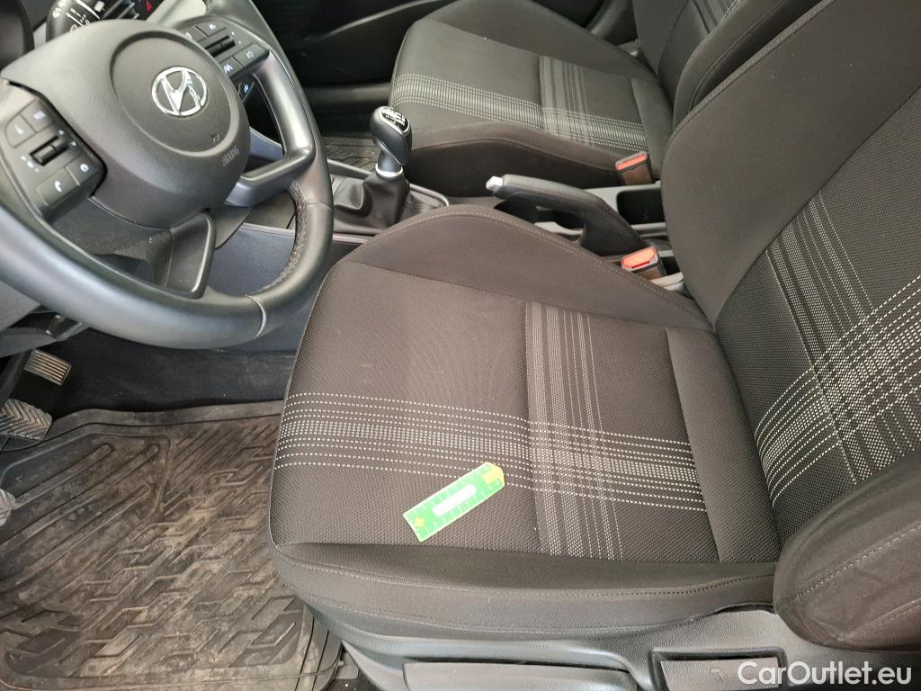  Hyundai  Bayon  / 2021 / 5P / SUV 1.0 T-GDI 100 HYBRID 48V INITIA / TRANSFO VP/VF #1