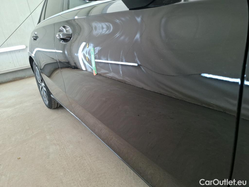  Mercedes  A-Klasse MERCEDES-BENZ Classe A 5p Berline A 200 Style Line 7G-DCT #26