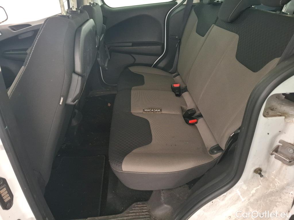  Ford  Tourneo FORD  Courier / 2018 / 5P / monospace 1.0E100 BV5 TREND #46
