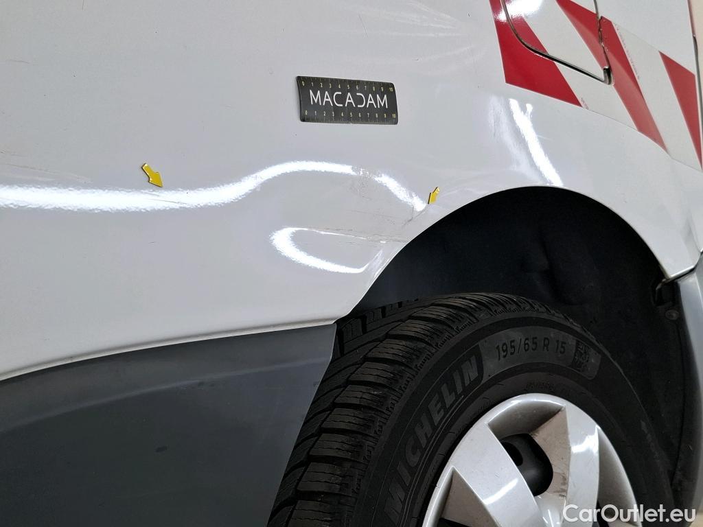  Renault  Kangoo  Express Maxi Extra (Série Spéciale) 1.5 dCi 90CV BVM5 E6 #3