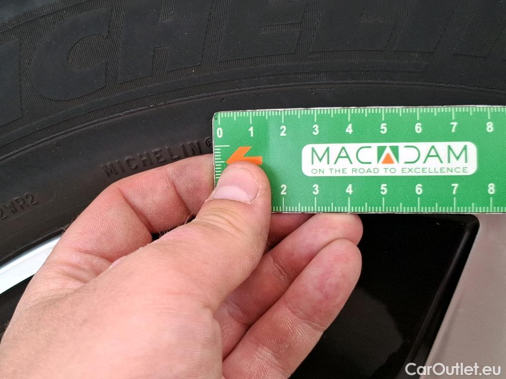  Mercedes  A-Klasse MERCEDES-BENZ Classe A 5p Berline A 200 Style Line 7G-DCT #10