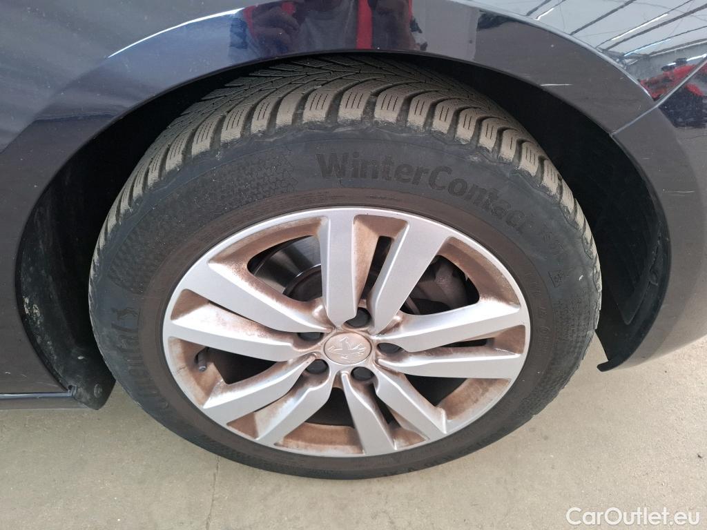  Peugeot  308 PEUGEOT  / 2017 / 5P / Berline BlueHDi 130 EAT8 S&S ACTIVE BUSINESS #31