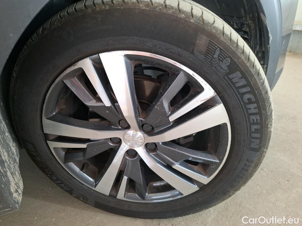  Peugeot  5008  Allure Pack 1.5 HDi 130CV BVM6 7 Sieges E6d #13