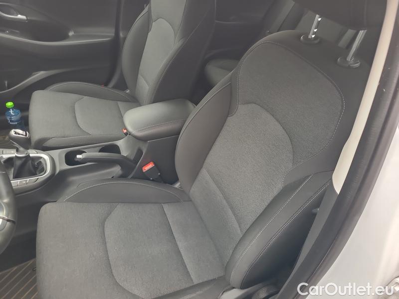  Hyundai  i30   cw (PD)(2017->)  kom.1.6CRDi 115 Smart #7