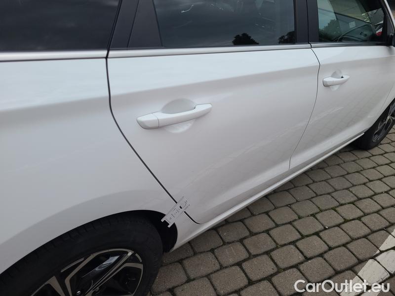  Hyundai  i30   cw (PD)(2017->)  kom.1.6CRDi 115 Smart #18