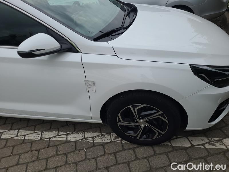  Hyundai  i30   cw (PD)(2017->)  kom.1.6CRDi 115 Smart #16