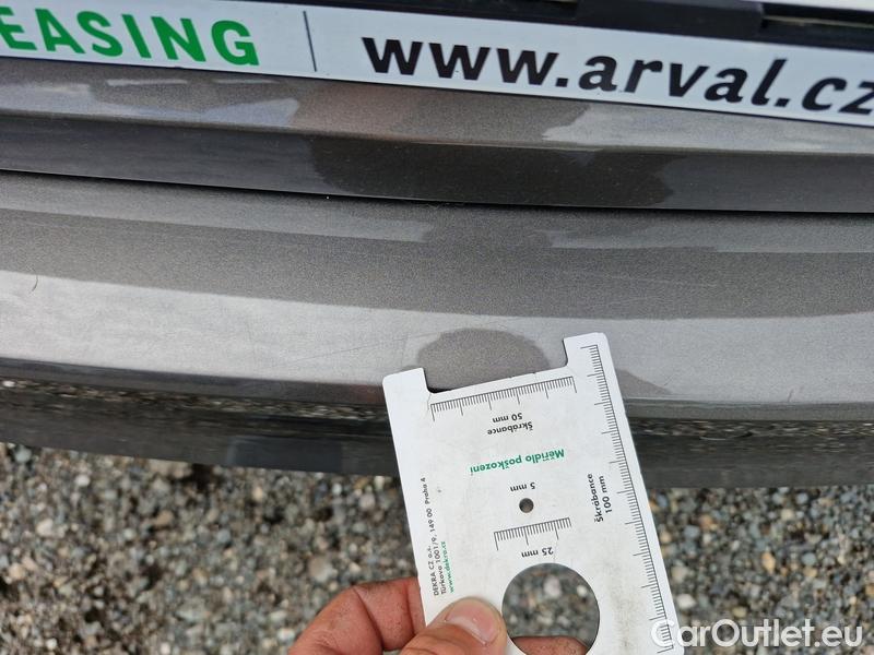  Audi  A4  Avant (8WD)  (2019)  Av. 40 TDI Adv. Quat. AT #12