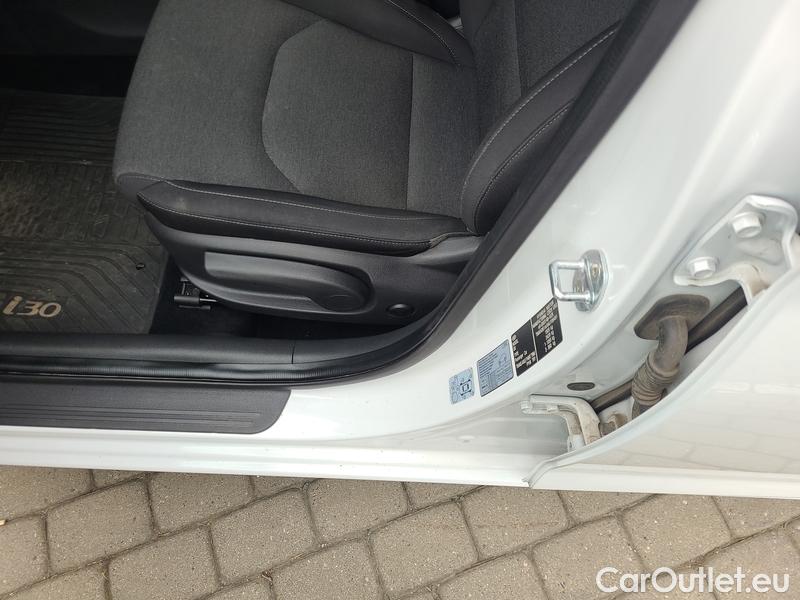  Hyundai  i30   cw (PD)(2017->)  kom.1.6CRDi 115 Smart #5