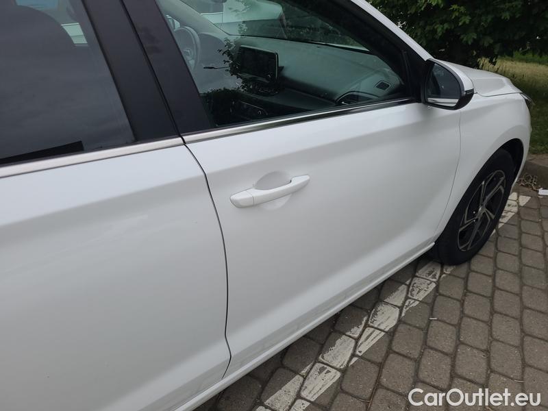  Hyundai  i30   cw (PD)(2017->)  kom.1.6CRDi 115 Smart #15