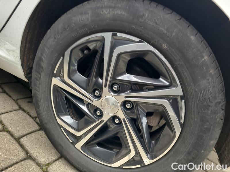  Hyundai  i30   cw (PD)(2017->)  kom.1.6CRDi 115 Smart #11