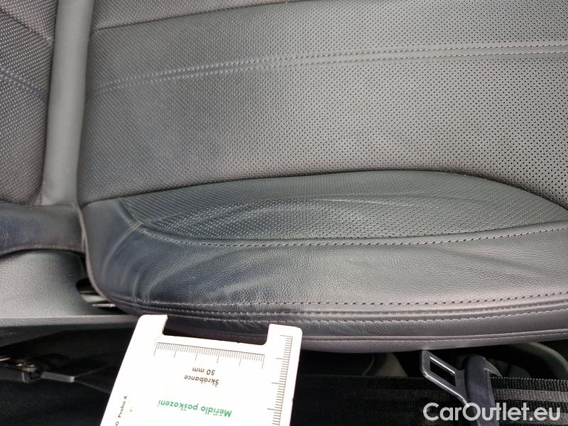  Audi  A4  Avant (8WD)  (2019)  Av. 40 TDI Adv. Quat. AT #9
