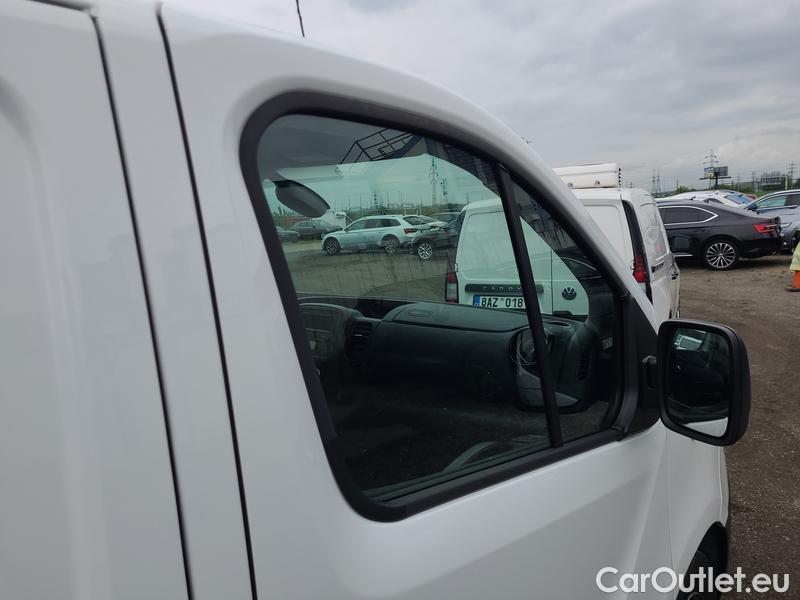  Renault  Trafic  LCV (2014) TraFur dCi 145k L2H1P2 COOL 4d #34