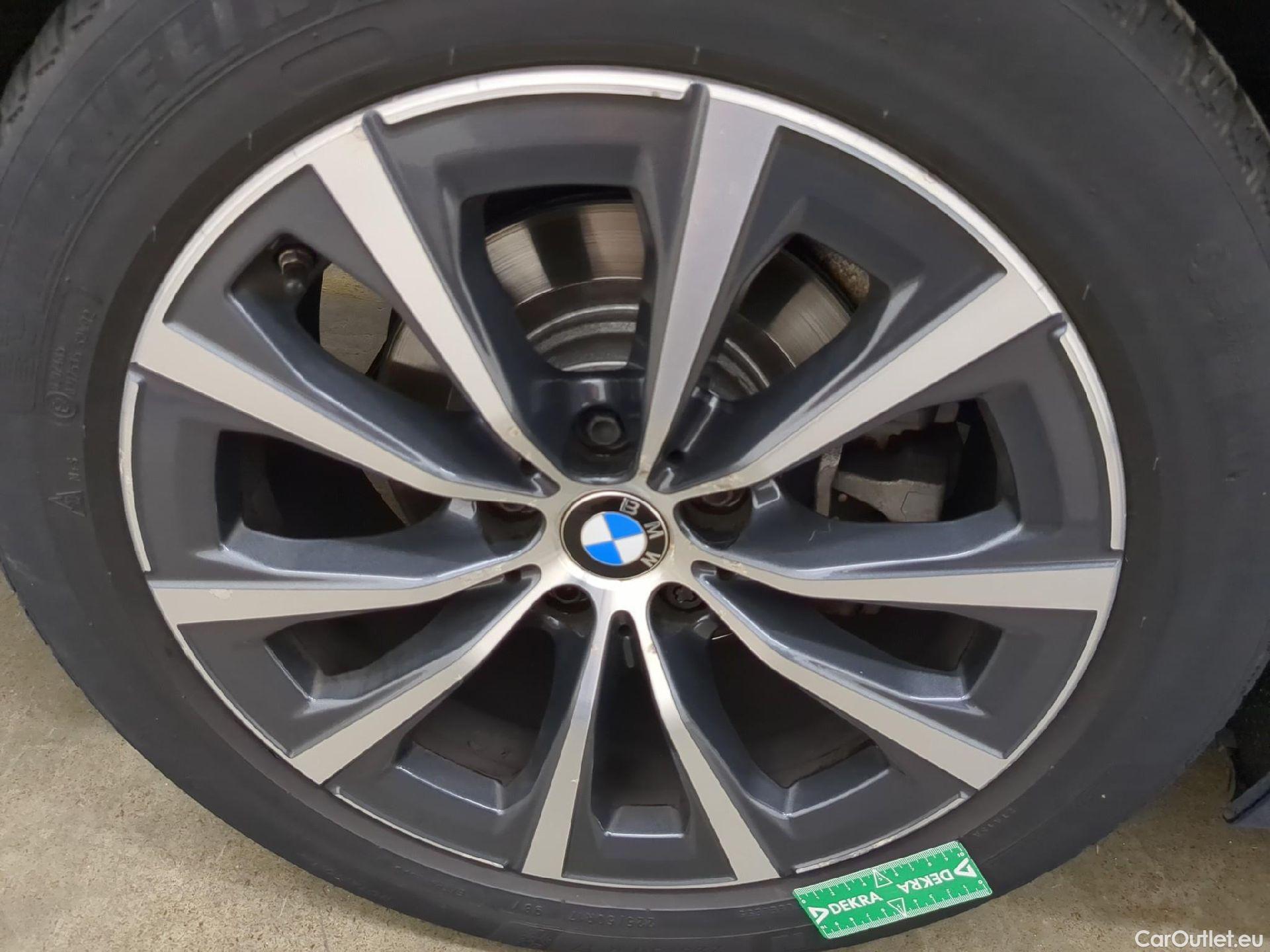  Bmw  Serie 3 BMW Série 3 Touring / 2019 / 5P / Break 320d xDrive 190ch Business Design BVA8 #12