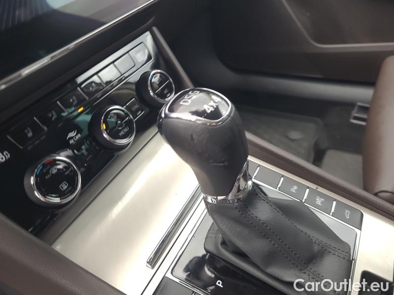  Skoda  Superb  Combi (3V5)(2015) Sup.C.FL2.0TSI 200  L&K 4x4 AT #22