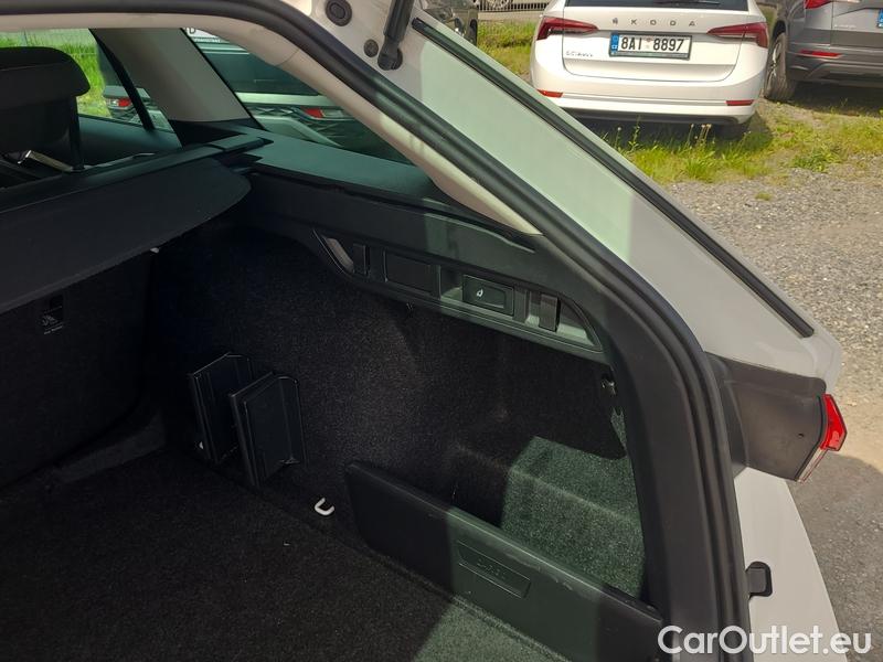  Skoda  Octavia  Combi (NX3)(2020) Oct.Combi 2.0TDI 85 Style AT #4