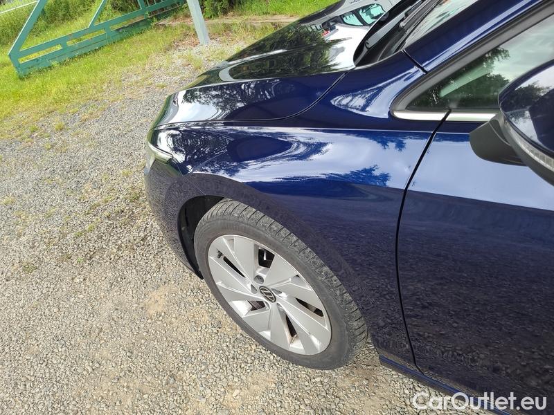  Volkswagen  Golf  VIII Variant (CG5) 2020 Var.1.5 eTSI 110 Style AT #17