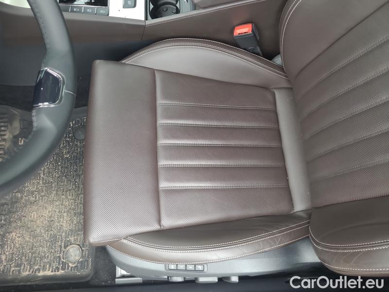  Skoda  Superb  Combi (3V5)(2015) Sup.C.FL2.0TSI 200  L&K 4x4 AT #23