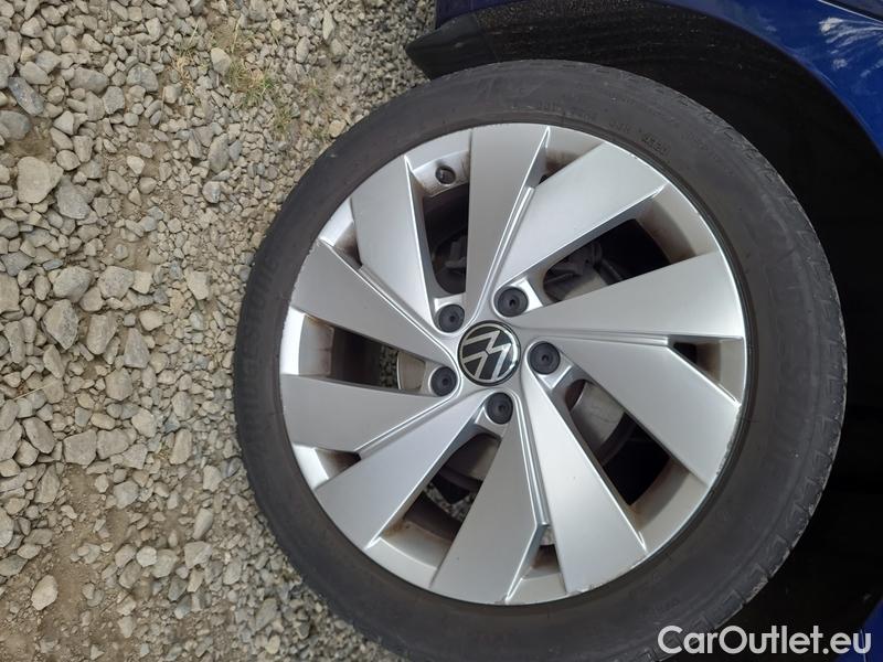  Volkswagen  Golf  VIII Variant (CG5) 2020 Var.1.5 eTSI 110 Style AT #4
