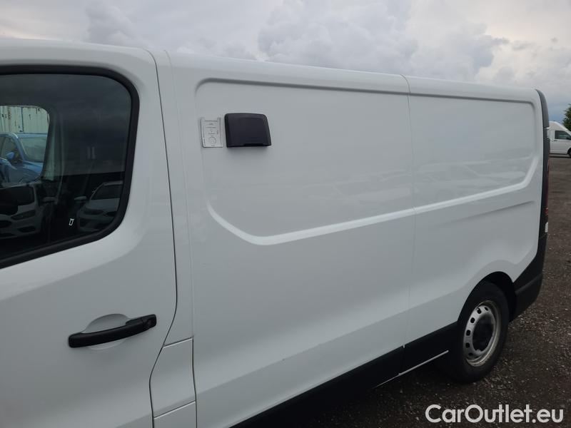  Renault  Trafic  LCV (2014) TraFur dCi 145k L2H1P2 COOL 4d #15