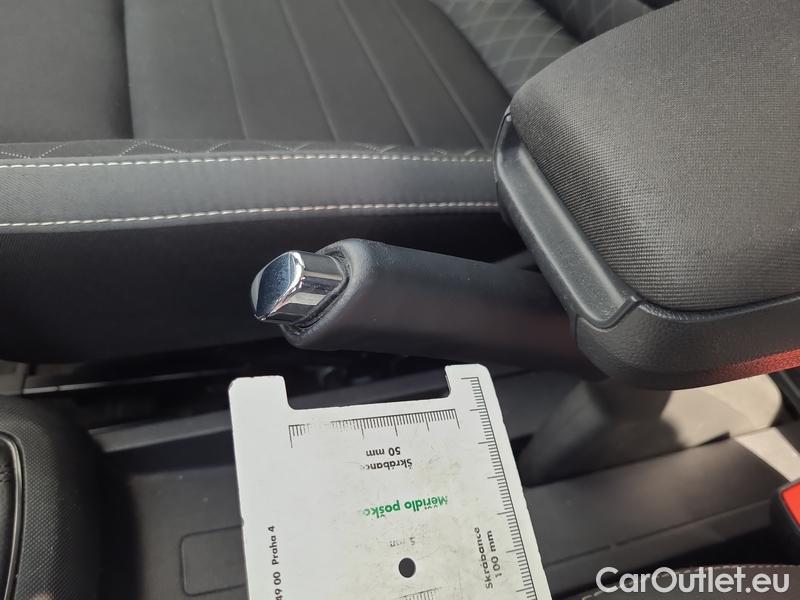  Skoda  Fabia  Combi (2015) Com.1.0TSI 70 Ambition 5d #12