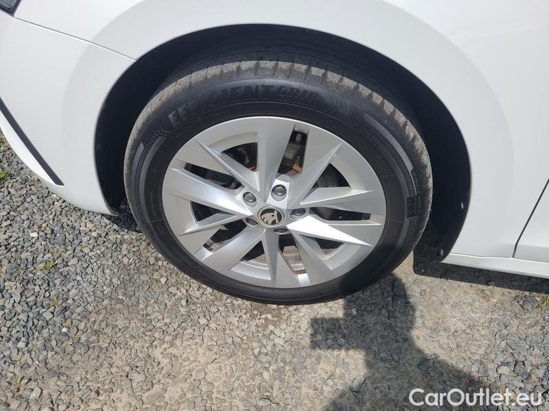  Skoda  Octavia  Combi (NX3)(2020) Oct.Combi 2.0TDI 85 Style AT #13
