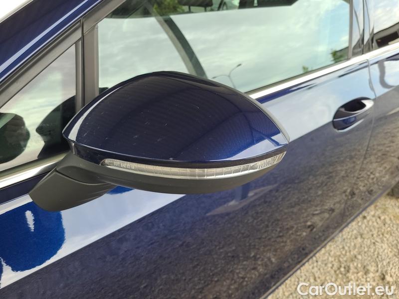  Volkswagen  Golf  VIII Variant (CG5) 2020 Var.1.5 eTSI 110 Style AT #3