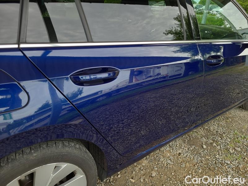  Volkswagen  Golf  VIII Variant (CG5) 2020 Var.1.5 eTSI 110 Style AT #19