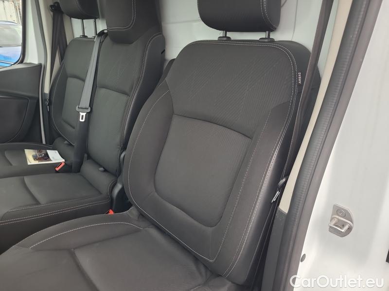  Renault  Trafic  LCV (2014) TraFur dCi 145k L2H1P2 COOL 4d #10