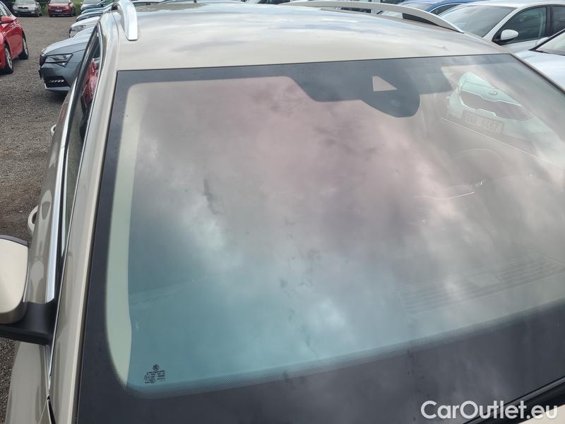  Skoda  Superb  Combi (3V5)(2015) Sup.C.FL2.0TSI 200  L&K 4x4 AT #27