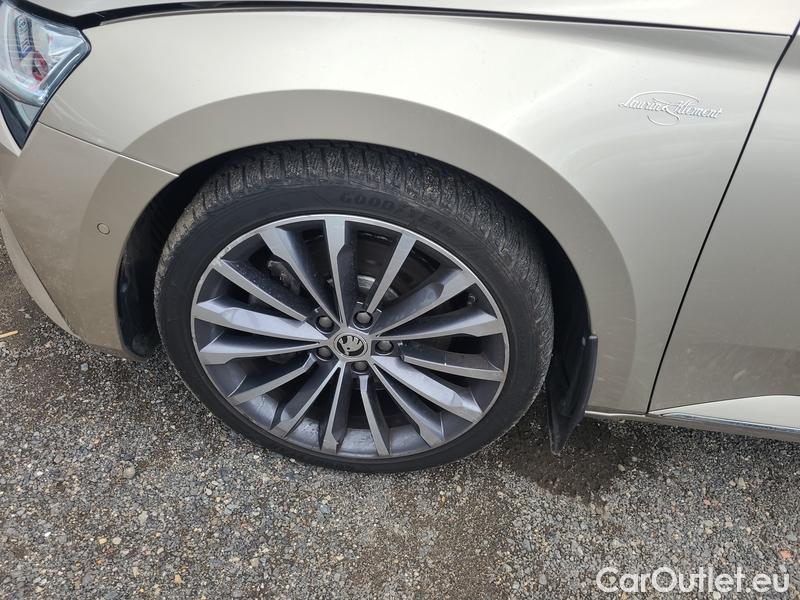  Skoda  Superb  Combi (3V5)(2015) Sup.C.FL2.0TSI 200  L&K 4x4 AT #20