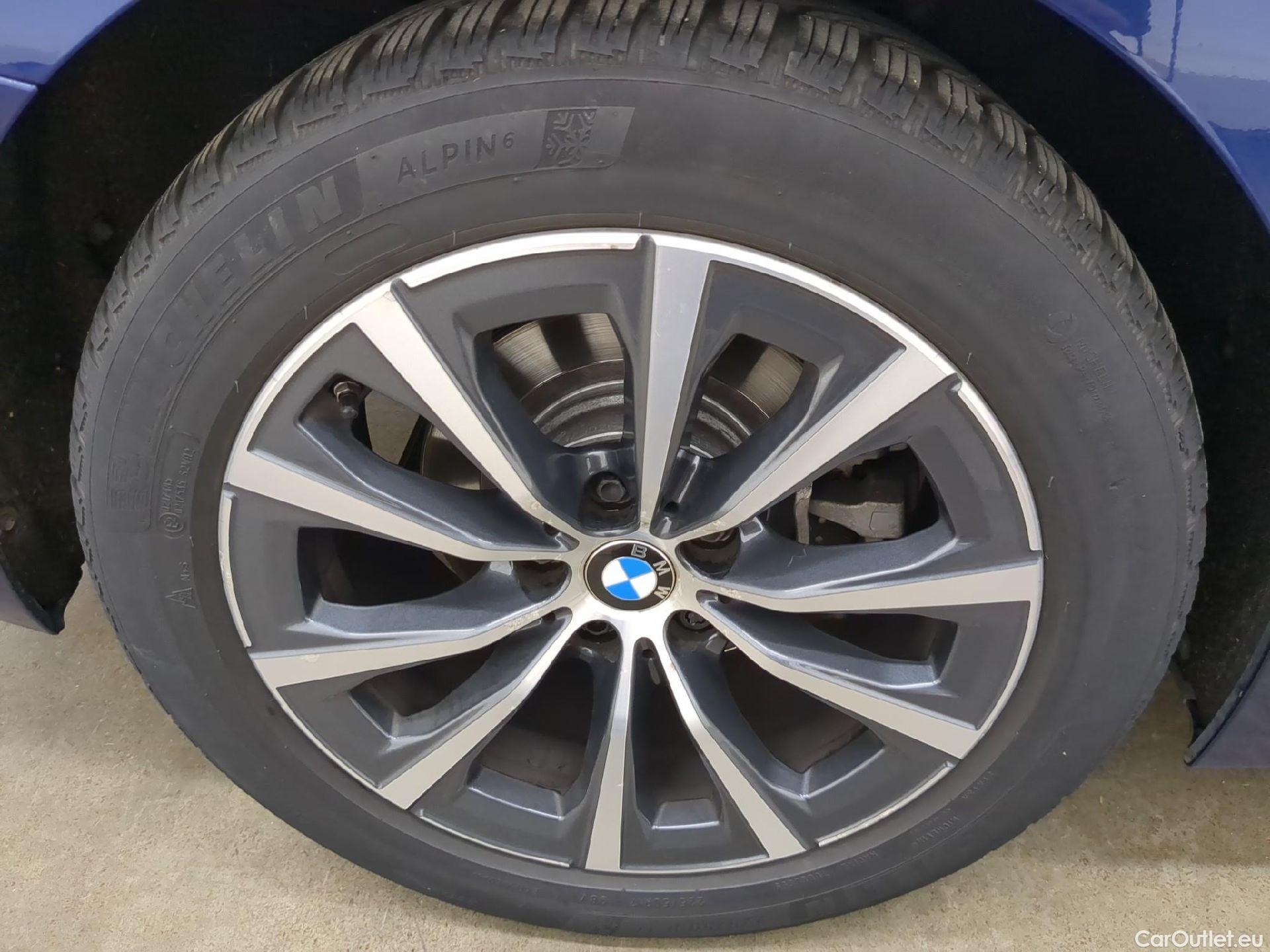  Bmw  Serie 3 BMW Série 3 Touring / 2019 / 5P / Break 320d xDrive 190ch Business Design BVA8 #11