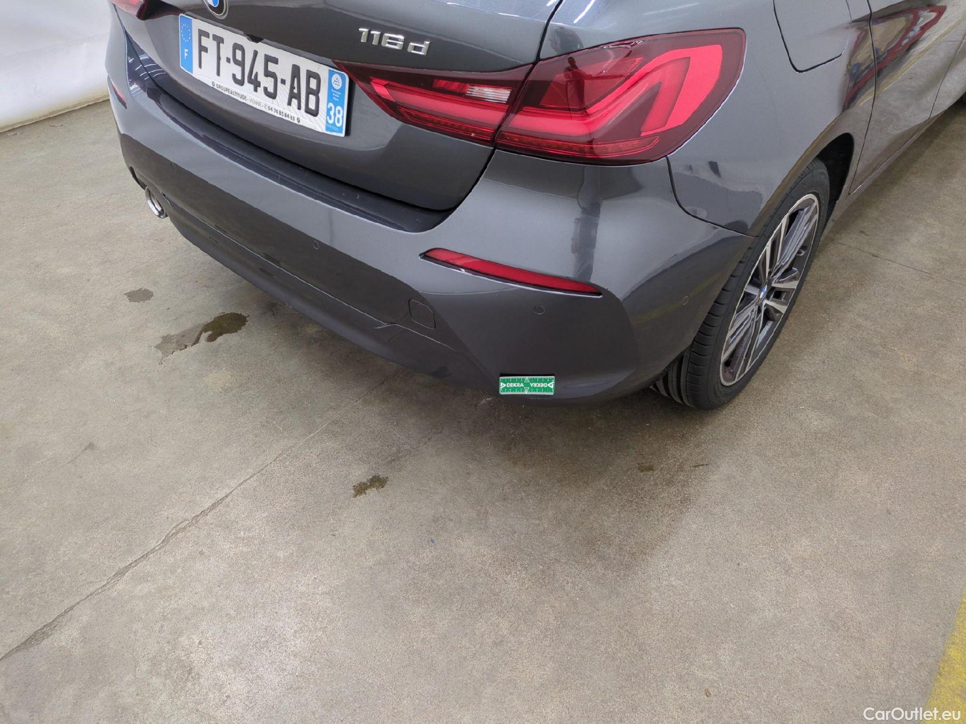  Bmw  Serie 1 BMW Série 1 / 2019 / 5P / Berline 1.5 116D DKG7 Business Design #32