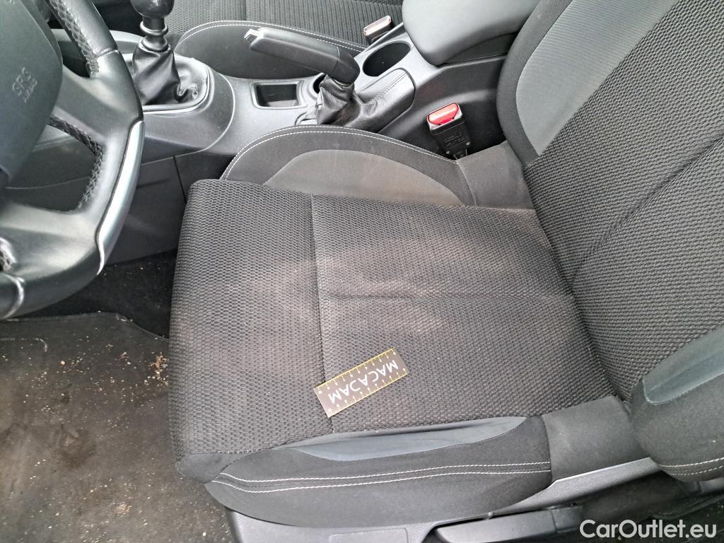  Citroen  C4  Berlina Millenium Business 1.6 BlueHDI 120CV BVM6 E6 #28