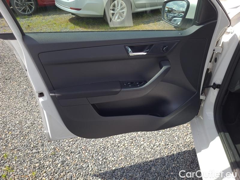  Skoda  Fabia  Combi (2015) Com.1.0TSI 70 Ambition 5d #9