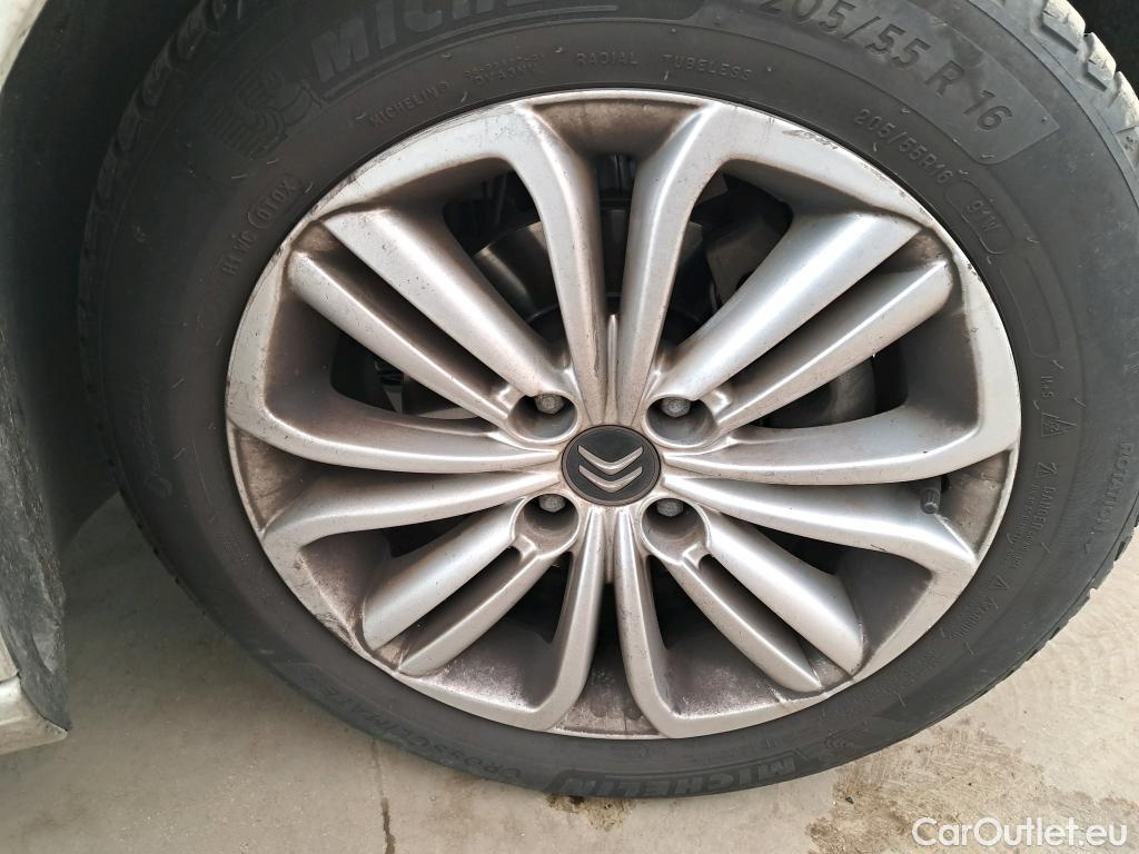  Citroen  C4  Berlina Millenium Business 1.6 BlueHDI 120CV BVM6 E6 #21