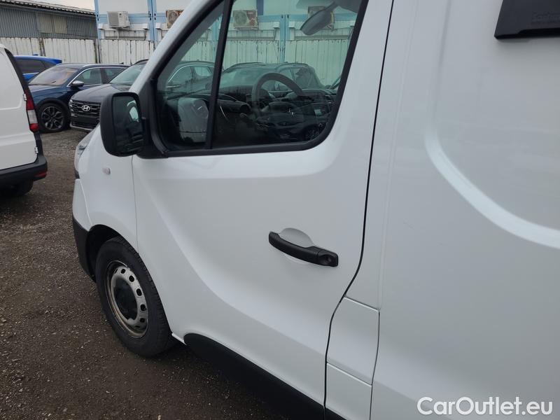  Renault  Trafic  LCV (2014) TraFur dCi 145k L2H1P2 COOL 4d #5