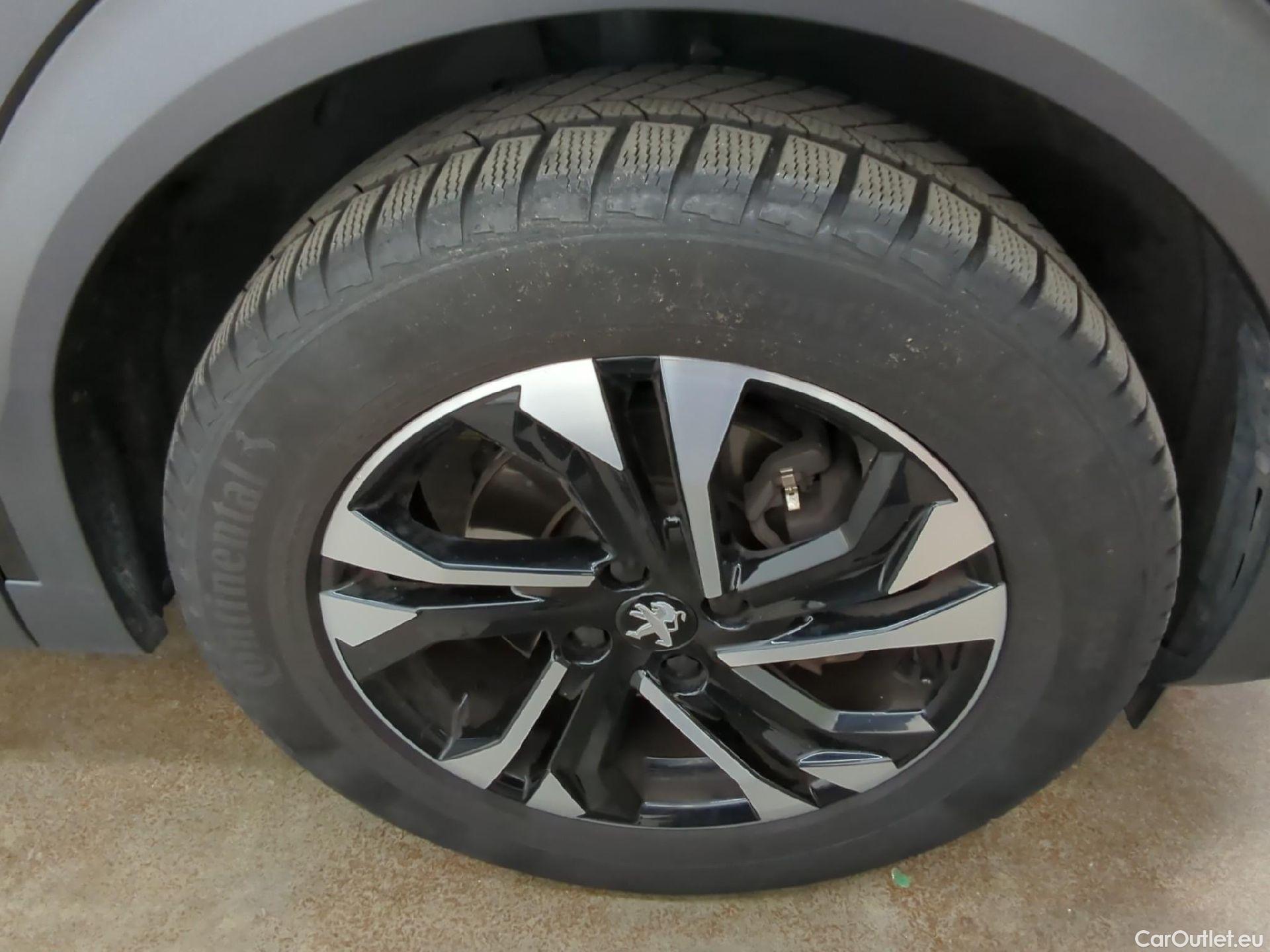  Peugeot  2008  Allure Business 1.5 HDi 130CV BVA8 E6d #13