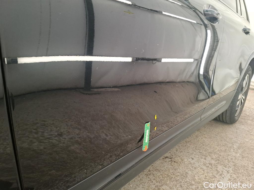  Mercedes  GLB MERCEDES-BENZ  / 2019 / 5P / SUV  200 d Business Line #29