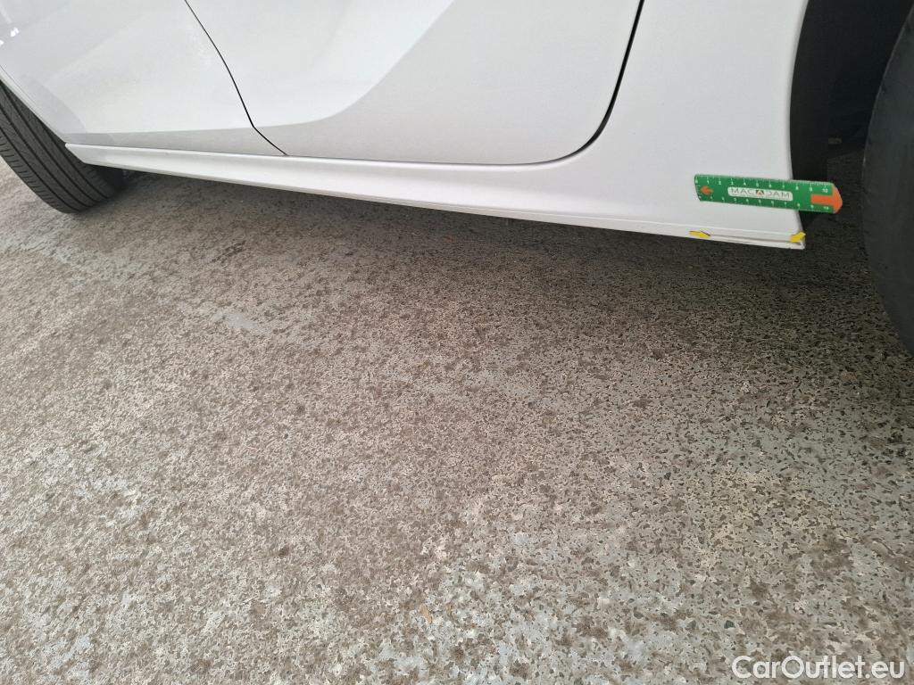  Opel  Corsa  F Edition Business 1.5 100CV BVM6 E6d #17
