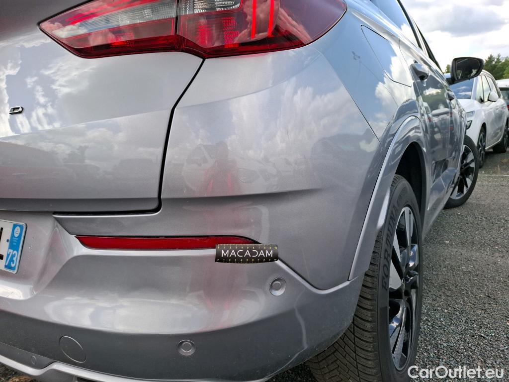  Opel   Grandland X Grandland X Elegance Business 1.5 130CV BVA8 E6d #10