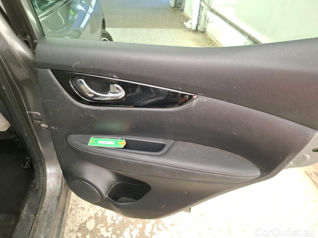  Nissan  Qashqai NISSAN  5p Crossover 1.2 DIG-T 115 Xtronic TEKNA #48