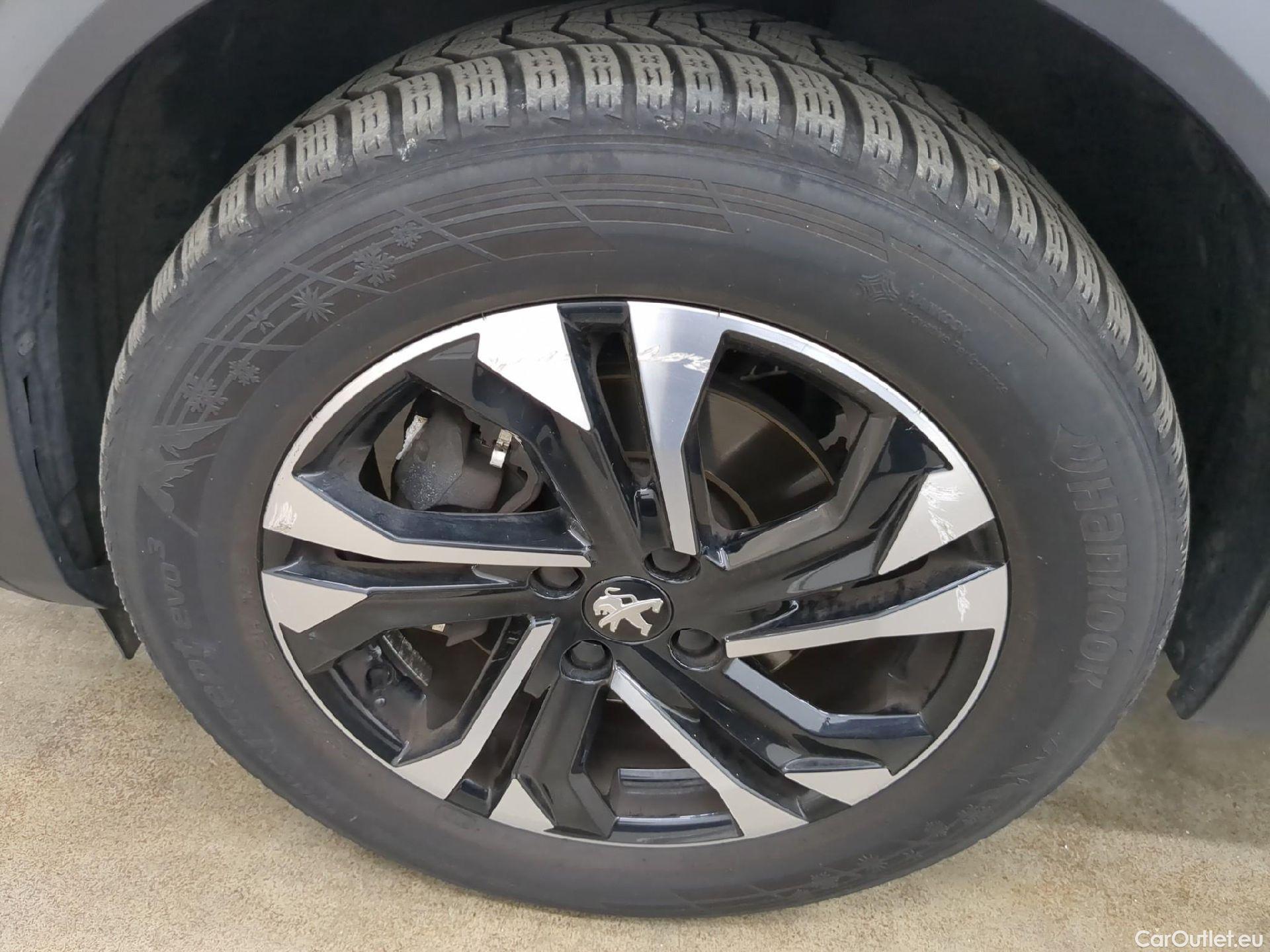  Peugeot  2008  Allure Business 1.5 HDi 130CV BVA8 E6d #5